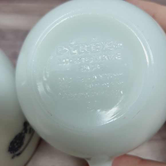 Pyrex Corning Blue Onion Milk Glass Tea Cup Coffee - Picture 4 of 8